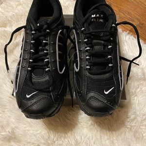 Nike air max new with tags no box